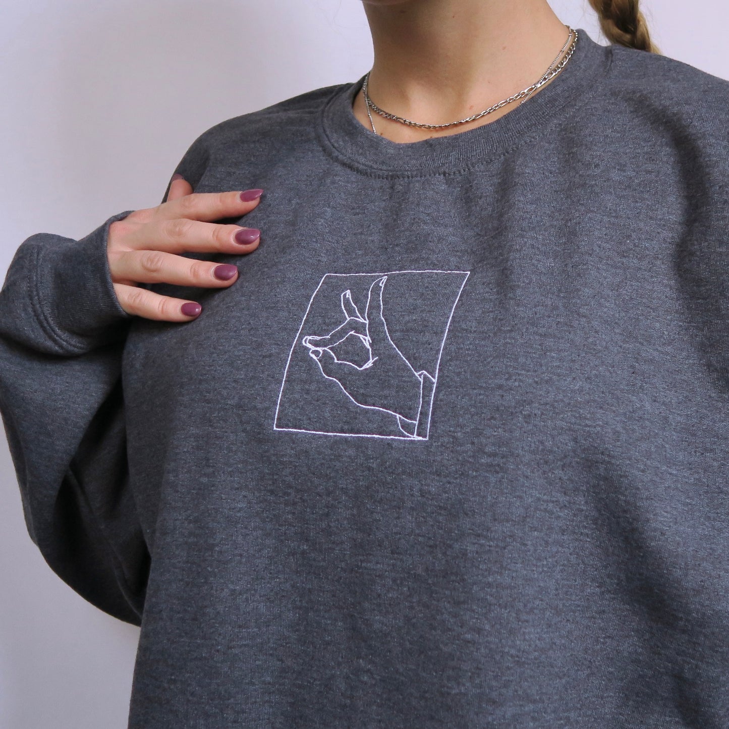 Fox Hand – Sweatshirt (Embroidered)